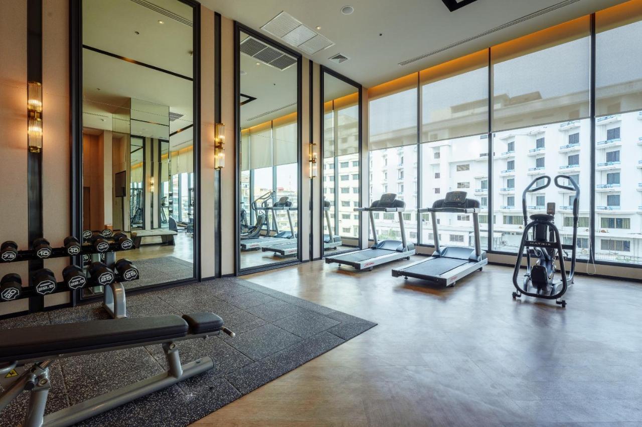 Somerset Патая Екстериор снимка The gym at the hotel
