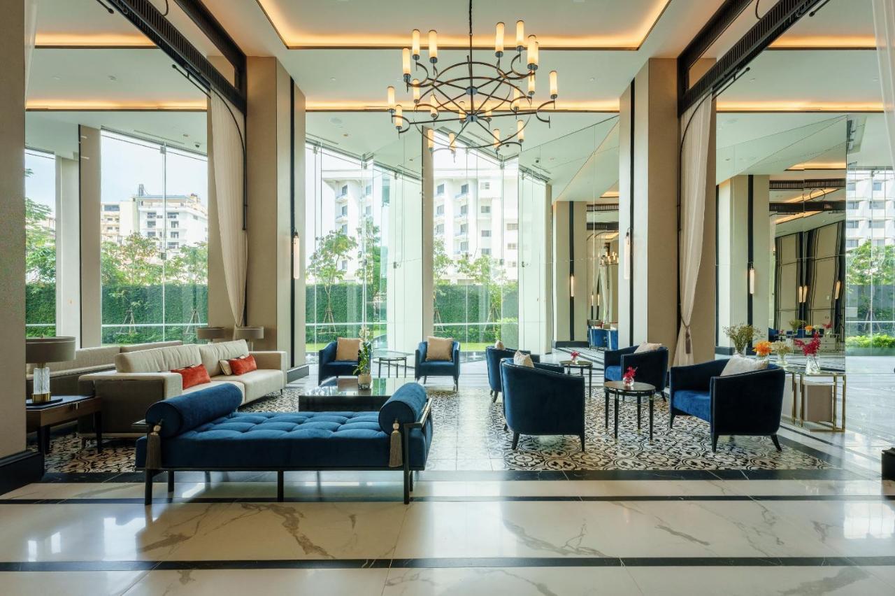 Somerset Патая Екстериор снимка The lobby of the hotel