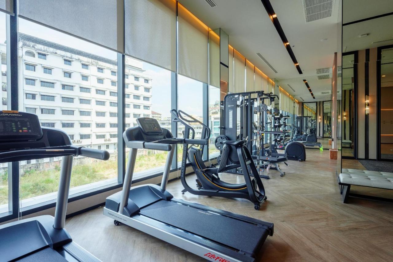 Somerset Патая Екстериор снимка The gym at the hotel